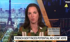 Френското правителство обмисля допълнителни отстъпки, за да избегне криза с бюджета
