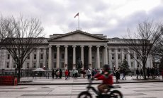 Големите фондове залагат, че търговията „всичко освен облигации“ е към края си