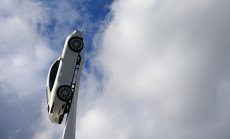 Магистрала към ада: Европейските автопроизводители следват пътя на Детройт