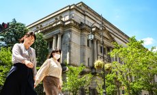 Япония вероятно е похарчила около 23 млрд. долара при последната интервенция за йената