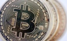 Биткойнът може да достигне $2 хил. през 2017