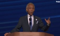 Ал Шарптън: Тръмп обича да разпалва расовите пламъци