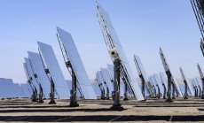 Китай отново ще инсталира рекорден обем соларни панели през 2024 г.