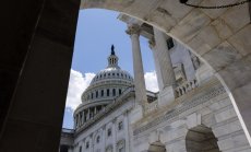 Републиканците печелят Камарата на представителите с изключително слабо мнозинство