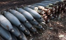 Рядка руска ВИП визита в Северна Корея събужда съмнения за оръжейна сделка