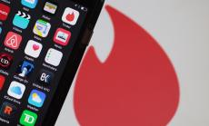 Група служители на Tinder съдят компанията за 2 млрд. долара