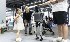 Китайските хуманоидни роботи скоро ще играят "Игрите на глада"