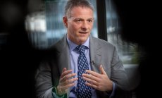 Айнхорн: САЩ да се готвят за "юмрук в лицето" в търговската война с Китай