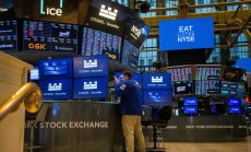 Сривът на пазарите в САЩ все още не тревожи властите във Вашингтон