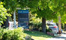 Продажбите и цените на стари жилища в САЩ отбелязват рекорд през юли