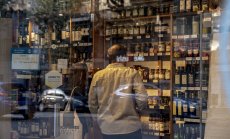 Годишната инфлация остава на 5,3%, месечната спада