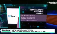 Meta на съд за експлоатация и вредно съдържание за младежи