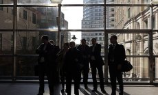 Скритите дългове на частни фондове за стотици милиарди се нуждаят от изсветляване 