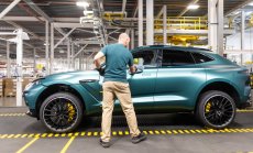 Как Aston Martin се справи с милиардна бомба с часовников механизъм