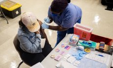 Инвестиционен гигант ще плаща $1000 на служителите си да се ваксинират