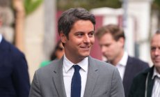 Служебното правителство на Макрон се готви да управлява дългосрочно