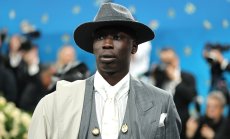 Инфлуенсърите в САЩ да забравят за политиката, ако не искат проблеми с властта