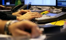 Търговците по света бързат да направят залозите си преди решението на Фед