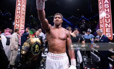 Наградите за Джошуа и Усик: Колко ще спечелят от големия мач? 