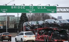 Въртележката с митата вече вреди на американските щати