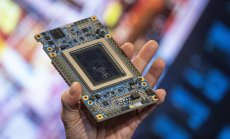 Intel трупа все по-големи загуби от производството на чипове