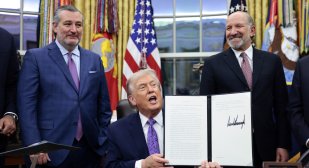 Тръмп подписа указ за ограничаване на щатските регулации върху AI