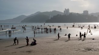 Пет приложения за пътувания, които ще ви спестят пари през лятото