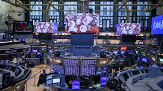 Ралито на акциите ще продължи, преди да затихне през август