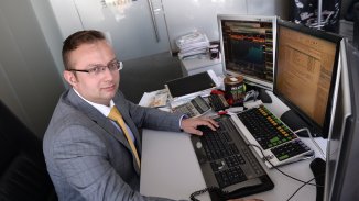 Иновации в инвестирането в България: Автоматизираното инвестиране в борсово търгувани фондове