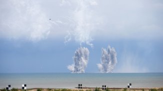 The new world and winners’ illusions