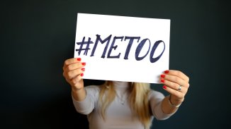 Протести в стил  #MeToo срещу пиянството по служба