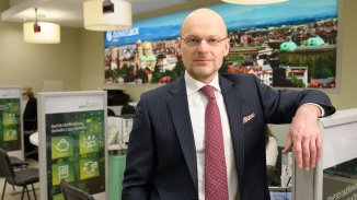 Can a bank make 2 million Bulgarians believe in a strange job layoff