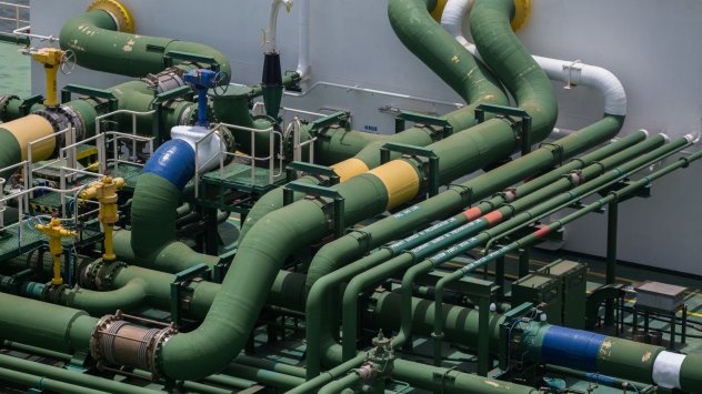 Япония предупреждава че глобалната конкуренция за втечнен природен газ ще