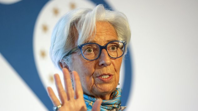 Неоспоримата сила на щатския долар като глобално убежище започва да