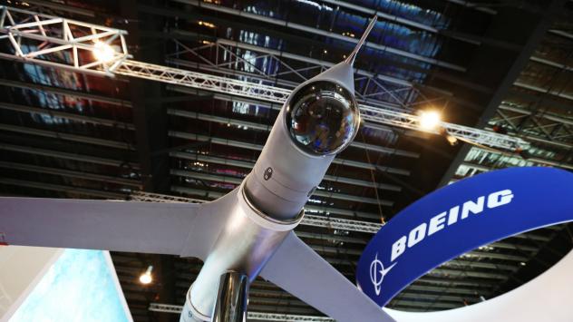 Прототип на дрона ScanEagle на Boeing на изложение в Сингапур. Снимка: SeongJoon Cho/Bloomberg