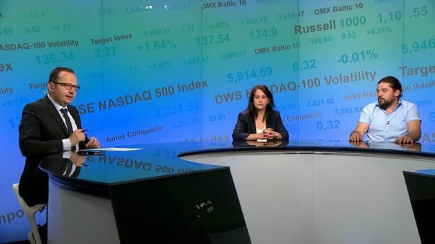 Страхил Делийски, политолог СУ; Ружа Смилова, политолог СУ и ръководител на Център за либерални стратегии. Снимка: Bloomberg TV Bulgaria