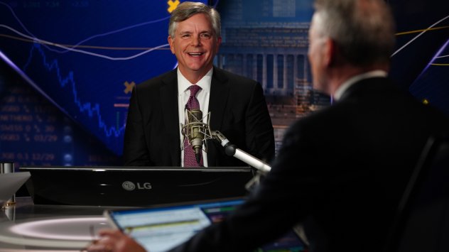 Наследниците на Уелч Джеф Имелт и Джон Фланъри постепенно продадоха