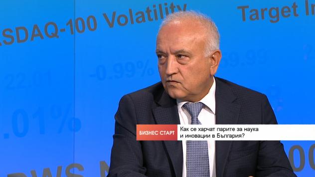 Проф. д-р Костадин Костадинов, съветник на министъра на образованието и науката, професор по &quot;Роботика и автоматизация&quot; в Института по механика към БАН, бивш зам.-министър на образованието и науката. Снимка: Bloomberg TV Bulgaria