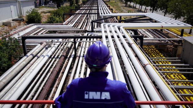 Цената на петрола се почиви за втора поредна сесия тъй