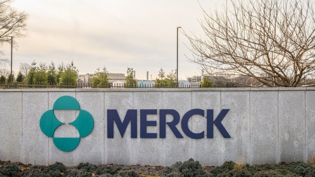 Merck & Co заяви в петък, че актуализираните данни от
