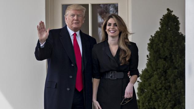 Президентът Доналд Тръмп заедно с Хоуп Хикс. Снимка: Bloomberg