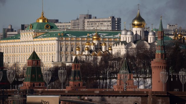 През 1918 година съветският революционер Лев Троцки казва на изумените