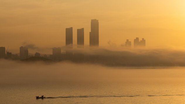 Световните централни банкери се надпреварват с времето за да овладеят