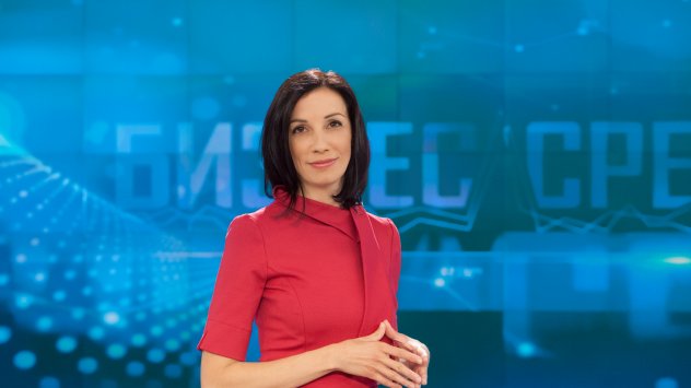 Почти всички обществено значими събития следват парите или парите ги следват