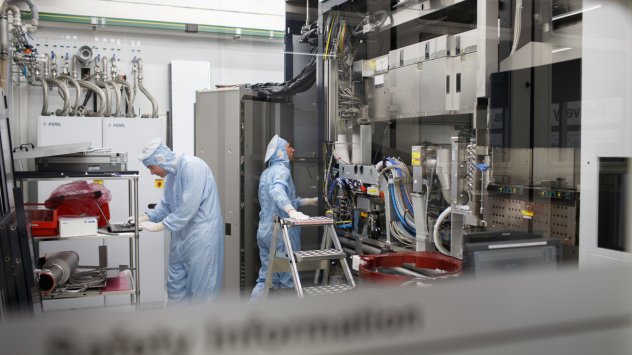 Китайската полупроводникова индустрия показва признаци на процъфтяване дори в лицето