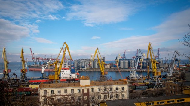 Датската пивоварна Carlsberg и бутилираща фабрика на Coca Cola затвориха заводите