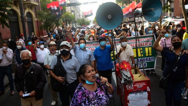 Токсичен коктейл от рискове и потенциална поредица от бедствия надвисват