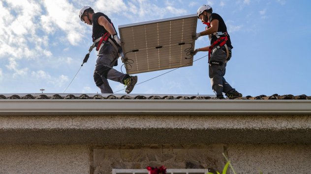 Инсталациите за слънчева енергия по покривите на сградите в Испания