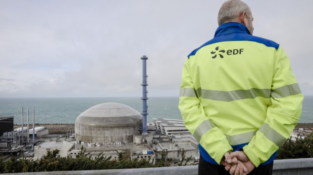 Франция ще построи най малко шест нови ядрени реактора през следващите