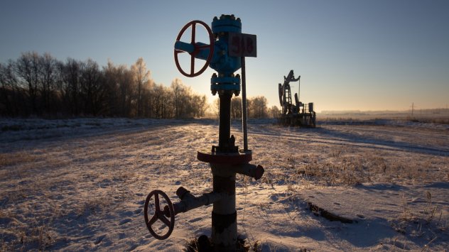 Петролът сорт Brent надхвърли 100 долара за барел за първи